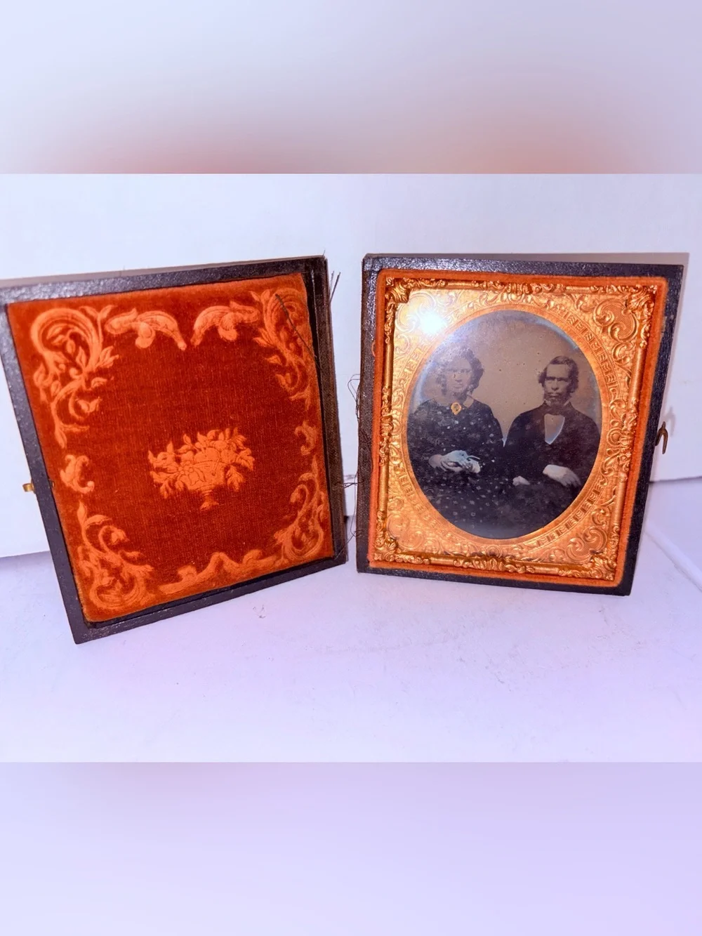 1800s Photo in Frame
